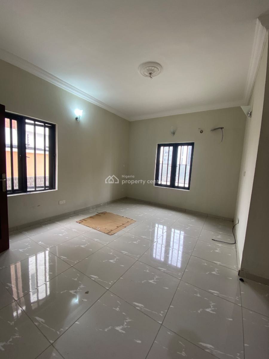 Self Serviced 3 Bedroom Flat, Off Freedom Way, Lekki Phase 1, Lekki, Lagos, Flat / Apartment for Rent