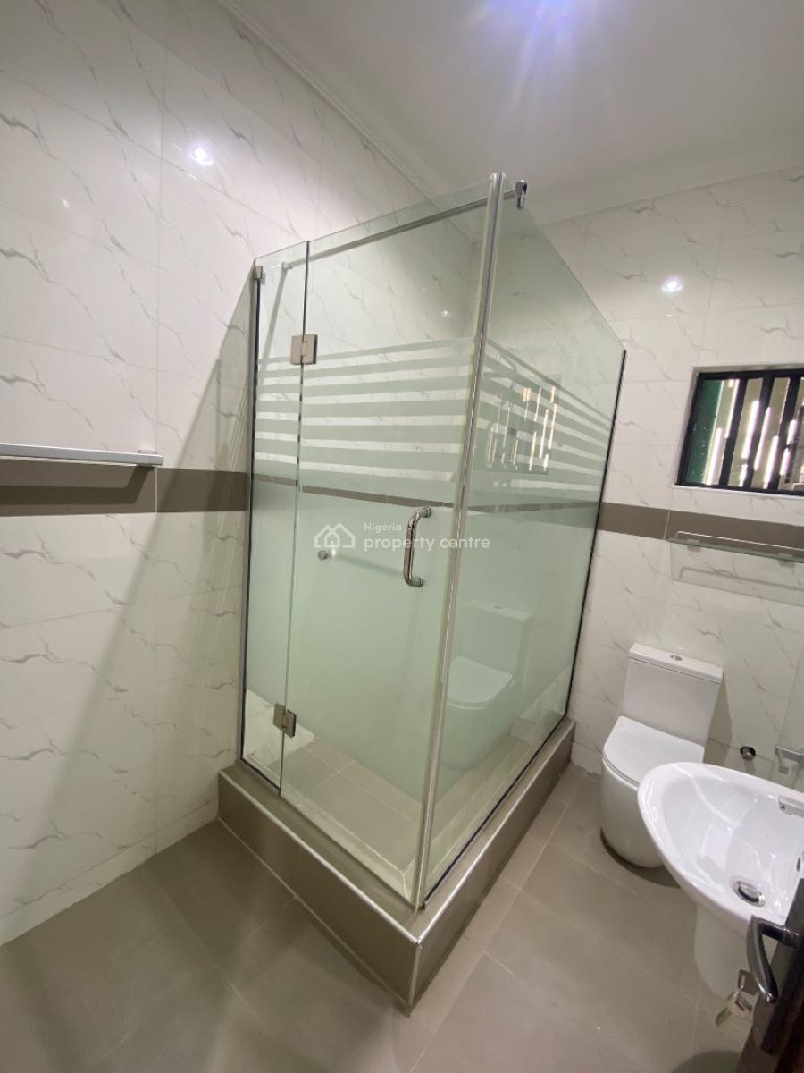 Self Serviced 3 Bedroom Flat, Off Freedom Way, Lekki Phase 1, Lekki, Lagos, Flat / Apartment for Rent