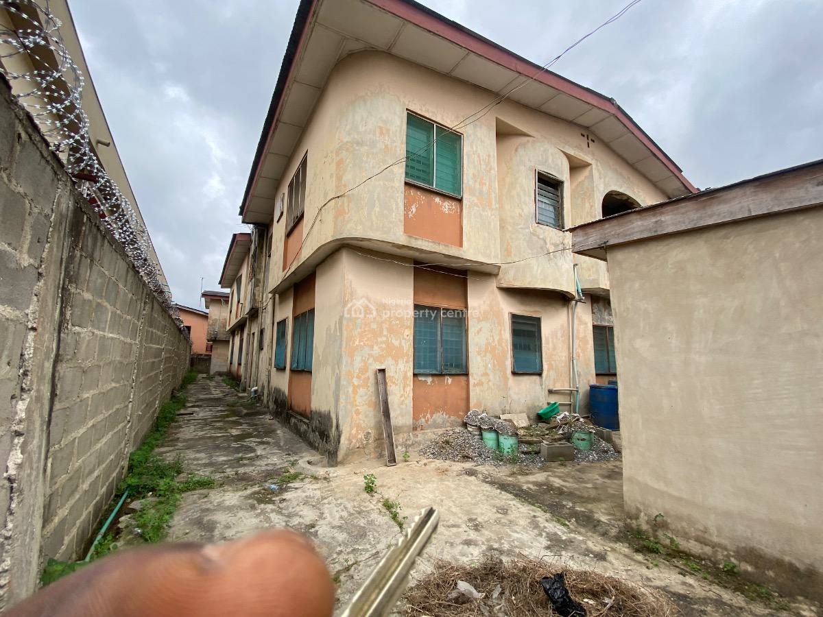 Vacant Solid 6 Units of 3 Bedroom Apartment with a Shop, Off Aiyelegun Road, Bucknor, Isolo, Lagos, Block of Flats for Sale