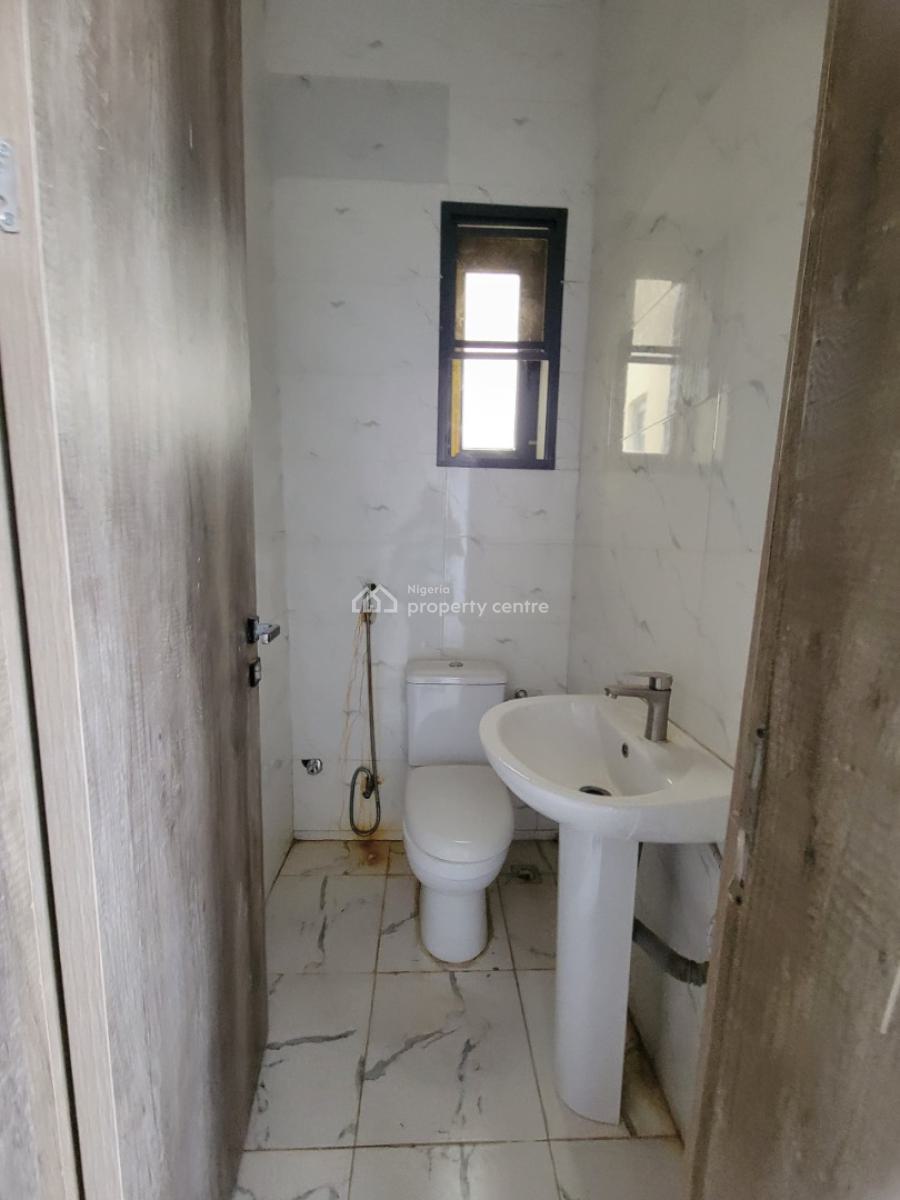 Clean 2 Bedroom Apartment (3rd Floor), By Living Faith Church, Jahi, Abuja, Flat / Apartment for Sale