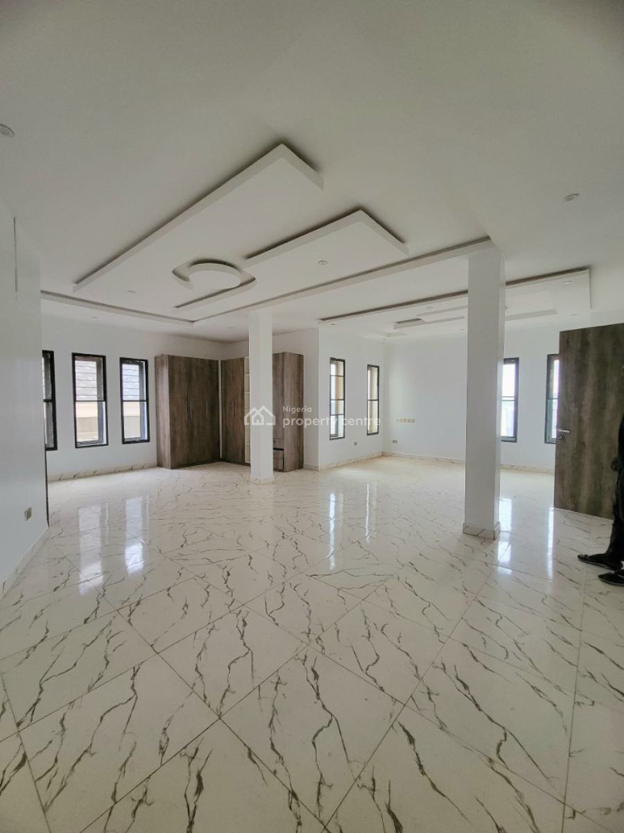 Clean 2 Bedroom Apartment (3rd Floor), By Living Faith Church, Jahi, Abuja, Flat / Apartment for Sale