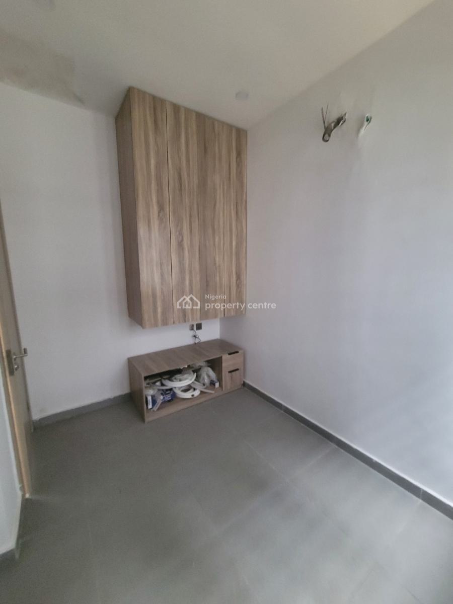 Luxury 3-bedroom Terrace House, Appleton Court, Ajiwe, Abraham Adesanya, Ajah, Lagos, Terraced Duplex for Sale