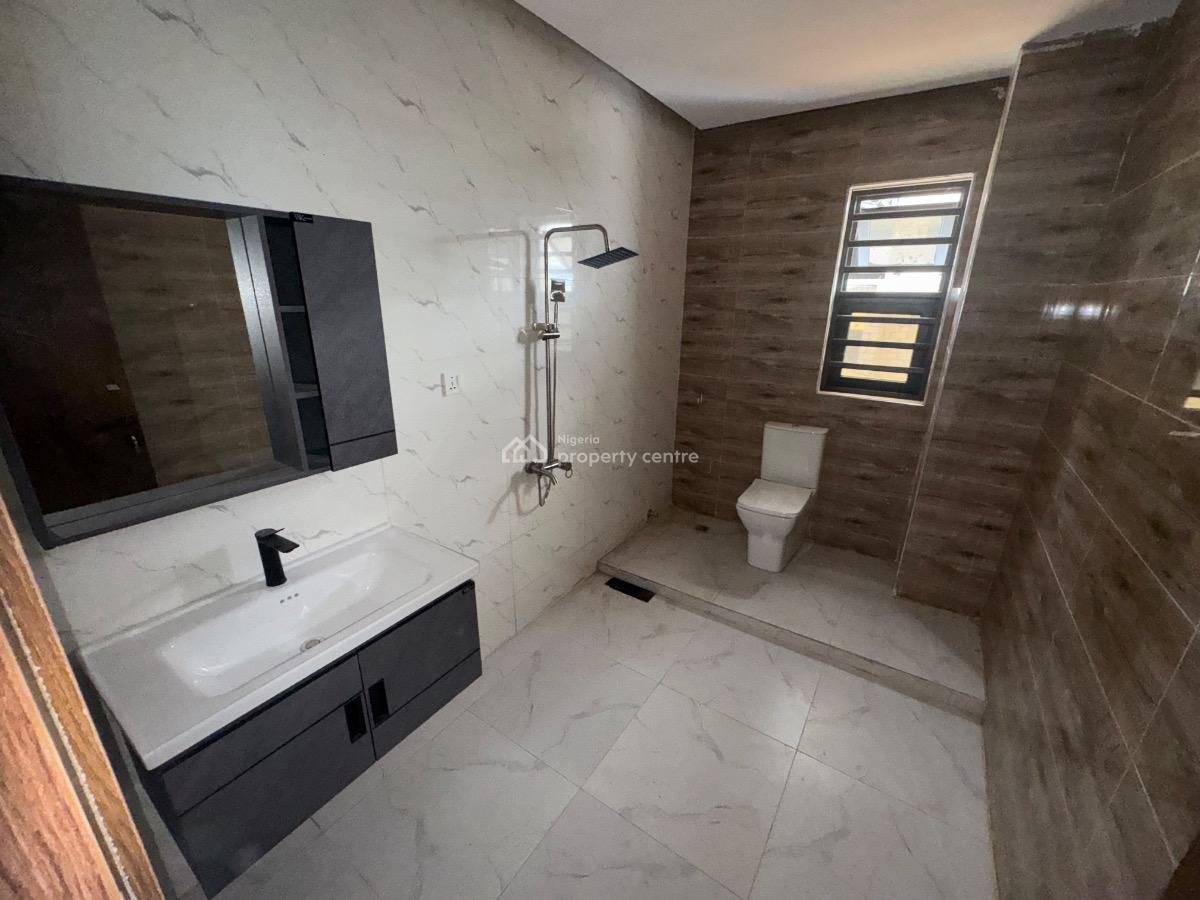 a Well Built 3 Bedroom Apartment with Bq, Elevator Available, Wuye Abuja, Wuye, Abuja, Flat / Apartment for Sale