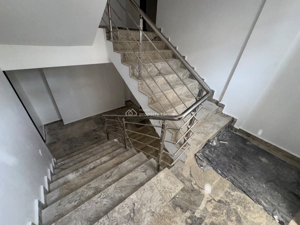 a Well Built 3 Bedroom Apartment with Bq, Elevator Available, Wuye Abuja, Wuye, Abuja, Flat / Apartment for Sale