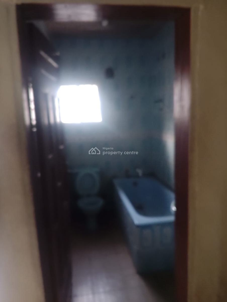 Newly Renovated 3 Bedroom Apartment ( Upstairs) Pvc, Thomas Estate, Ajah, Lagos, Flat / Apartment for Rent