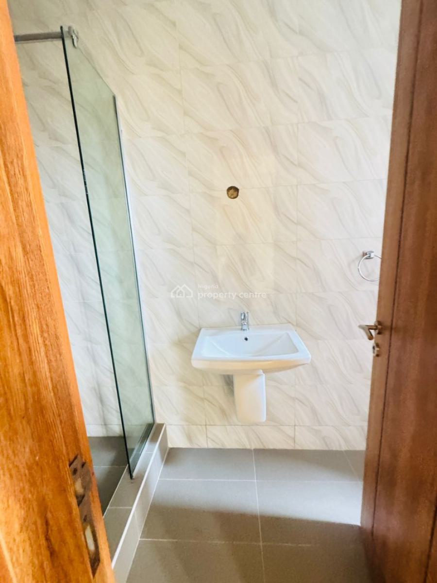 Luxuriously Built 2 Bedroom Flat, Lekki Phase 1, Lekki, Lagos, Flat / Apartment for Rent