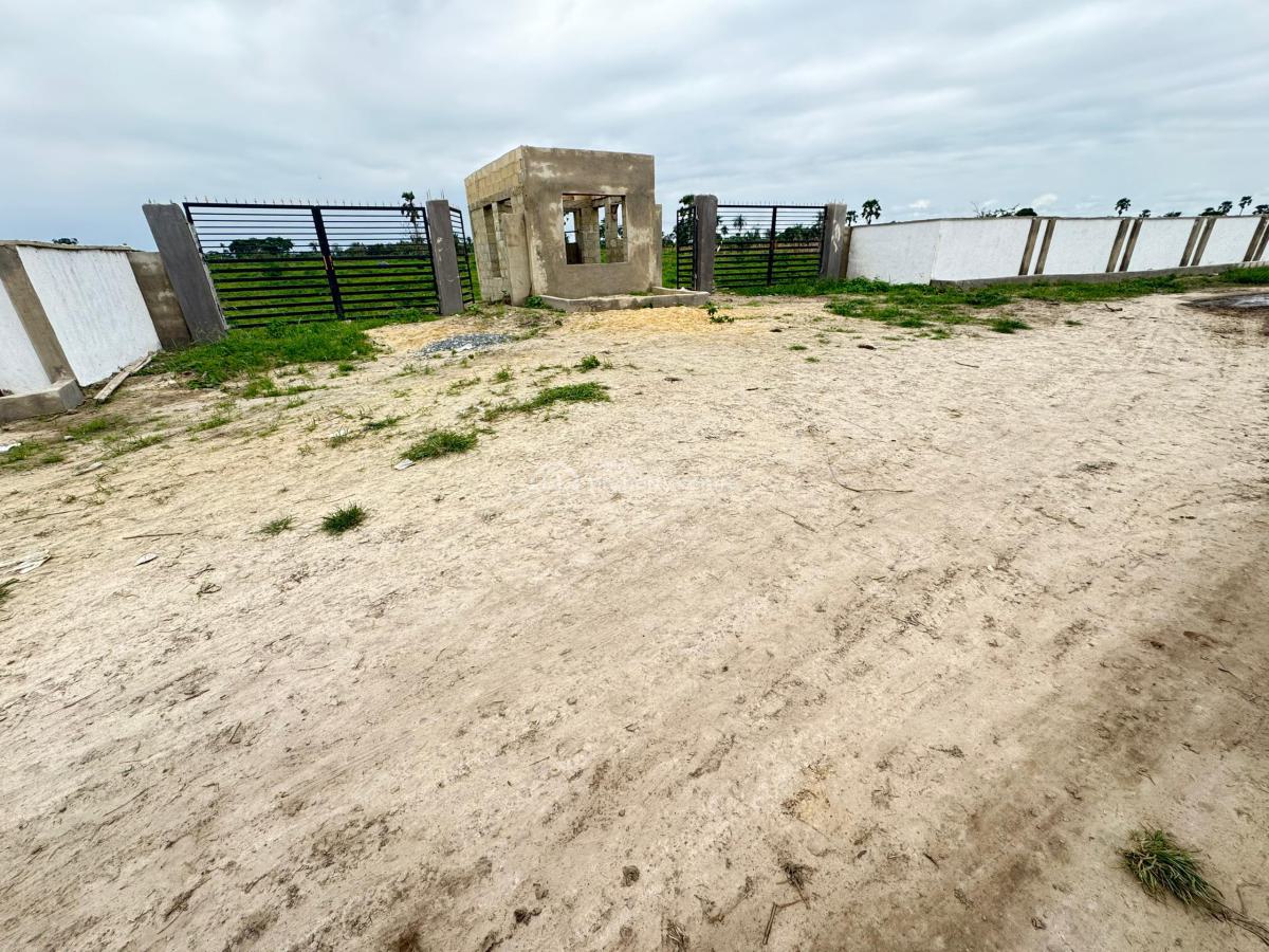 Signaturelink City Commercial Land Is Selling Fast,ilado , Off Omu Epe, Ilaro, Odogbolu Lga, Off Omu Epe, Ikorodu-ijebu Road, Odogbolu, Ogun, Commercial Land for Sale