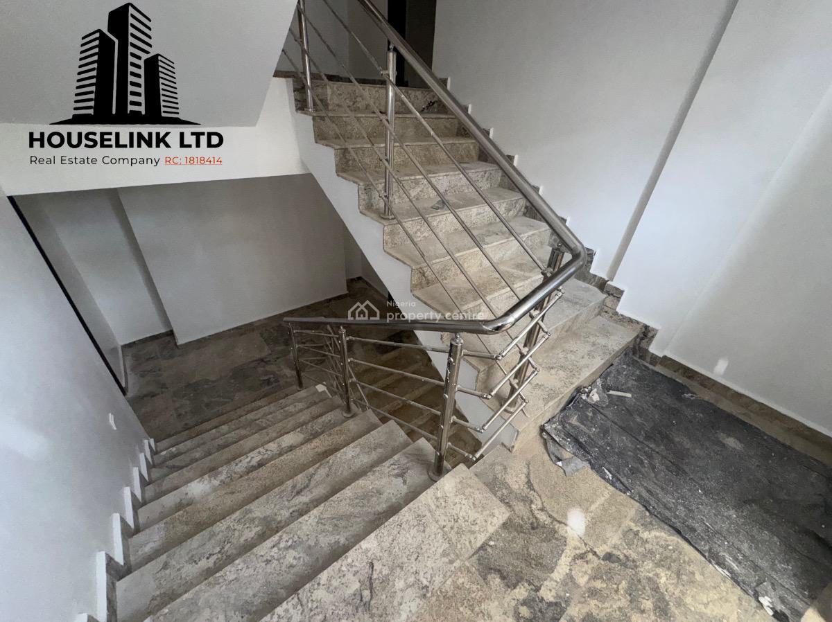 a Well Built 3 Bedroom Apartment with Bq & Elevator Available, Wuye Abuja, Wuye, Abuja, Flat / Apartment for Sale