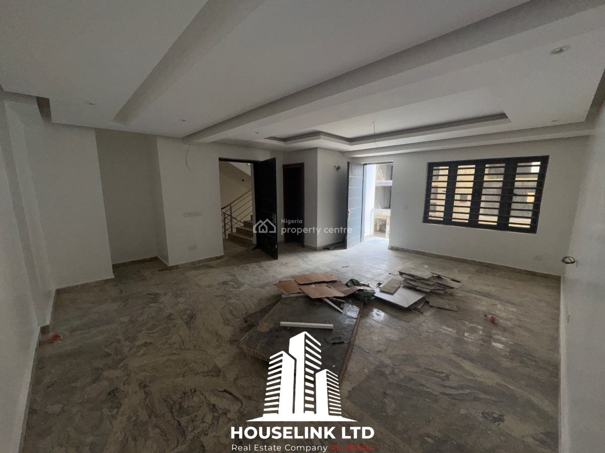 a Well Built 3 Bedroom Apartment with Bq & Elevator Available, Wuye Abuja, Wuye, Abuja, Flat / Apartment for Sale