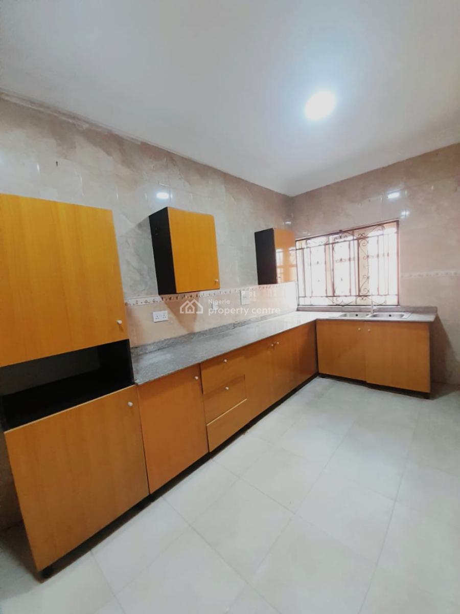 Luxury 3 Bedroom Apartment with Excellent Facilities, Thomas Estate, Ajah, Lagos, Flat / Apartment for Rent