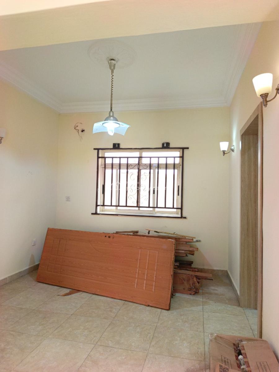 Smart Spacious 3 Bedrooms Apartment in Very Good Estate., in Good Estate at Ikota Lekki Lagos., Ikota, Lekki, Lagos, Flat / Apartment for Rent