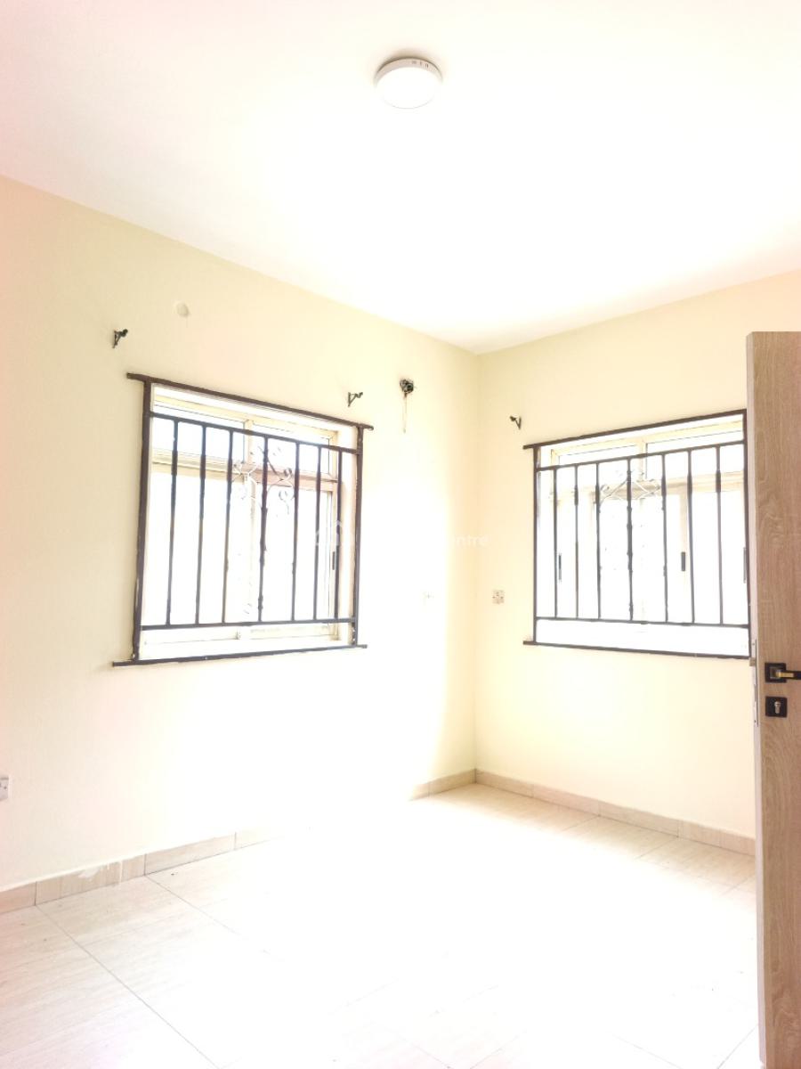 Smart Spacious 3 Bedrooms Apartment in Very Good Estate., in Good Estate at Ikota Lekki Lagos., Ikota, Lekki, Lagos, Flat / Apartment for Rent
