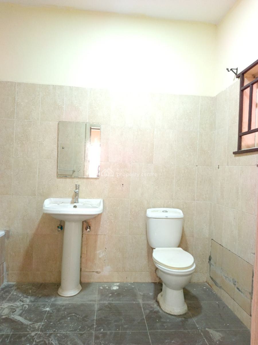 Smart Spacious 3 Bedrooms Apartment in Very Good Estate., in Good Estate at Ikota Lekki Lagos., Ikota, Lekki, Lagos, Flat / Apartment for Rent