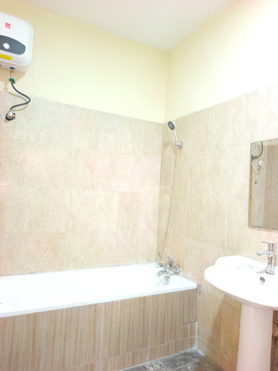 Smart Spacious 3 Bedrooms Apartment in Very Good Estate., in Good Estate at Ikota Lekki Lagos., Ikota, Lekki, Lagos, Flat / Apartment for Rent