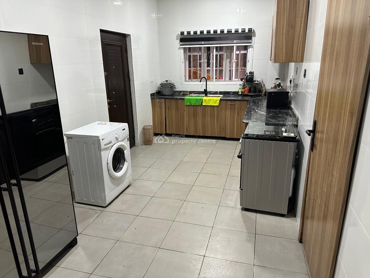 Furninshed 3 Bedroom, Agungi Non Flooded Part, Agungi, Lekki, Lagos, Flat / Apartment for Rent
