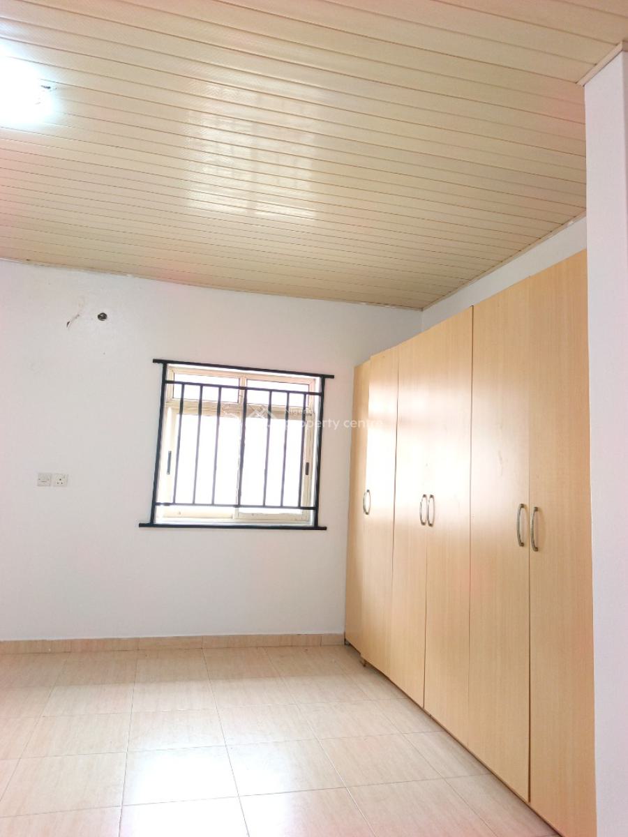 Smart Spacious 3 Bedrooms Apartment Upstairs in Very Good Estate., in Good Estate at Ikota Lekki Lagos., Ikota, Lekki, Lagos, Flat / Apartment for Rent