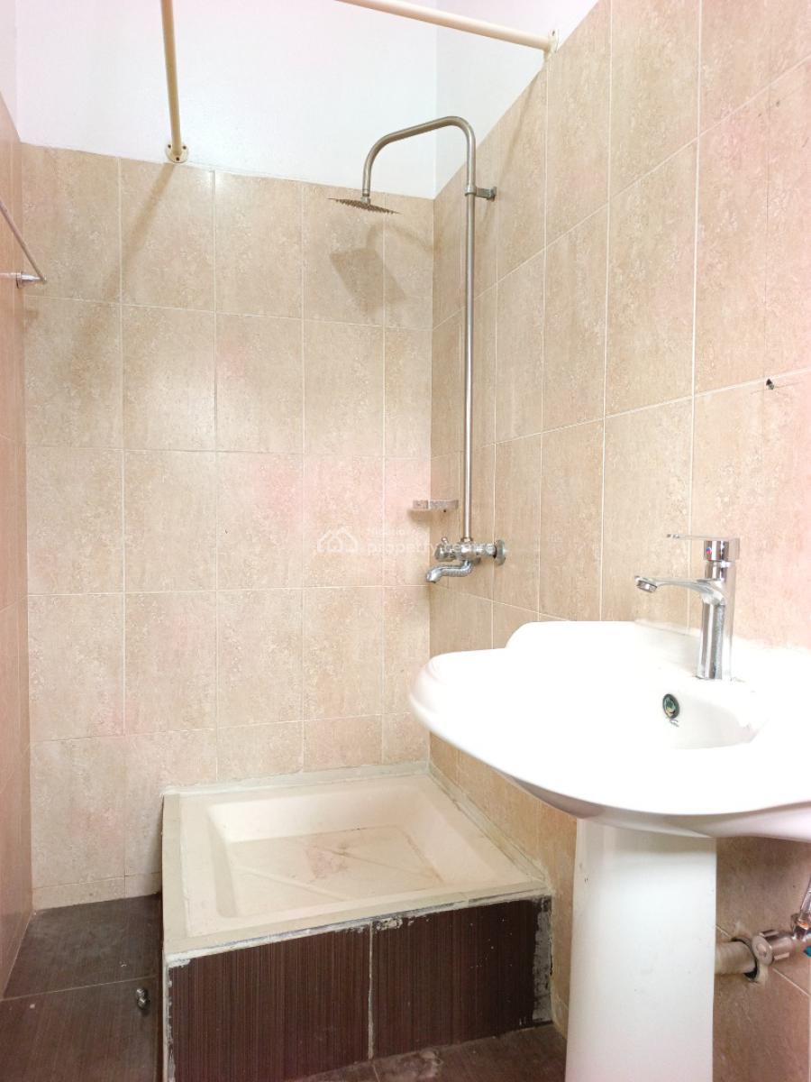 Smart Spacious 3 Bedrooms Apartment Upstairs in Very Good Estate., in Good Estate at Ikota Lekki Lagos., Ikota, Lekki, Lagos, Flat / Apartment for Rent