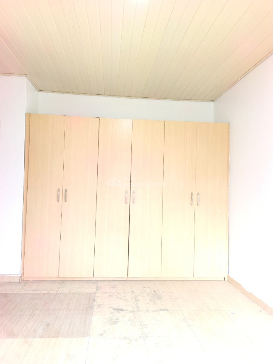 Smart Spacious 3 Bedrooms Apartment Upstairs in Very Good Estate., in Good Estate at Ikota Lekki Lagos., Ikota, Lekki, Lagos, Flat / Apartment for Rent