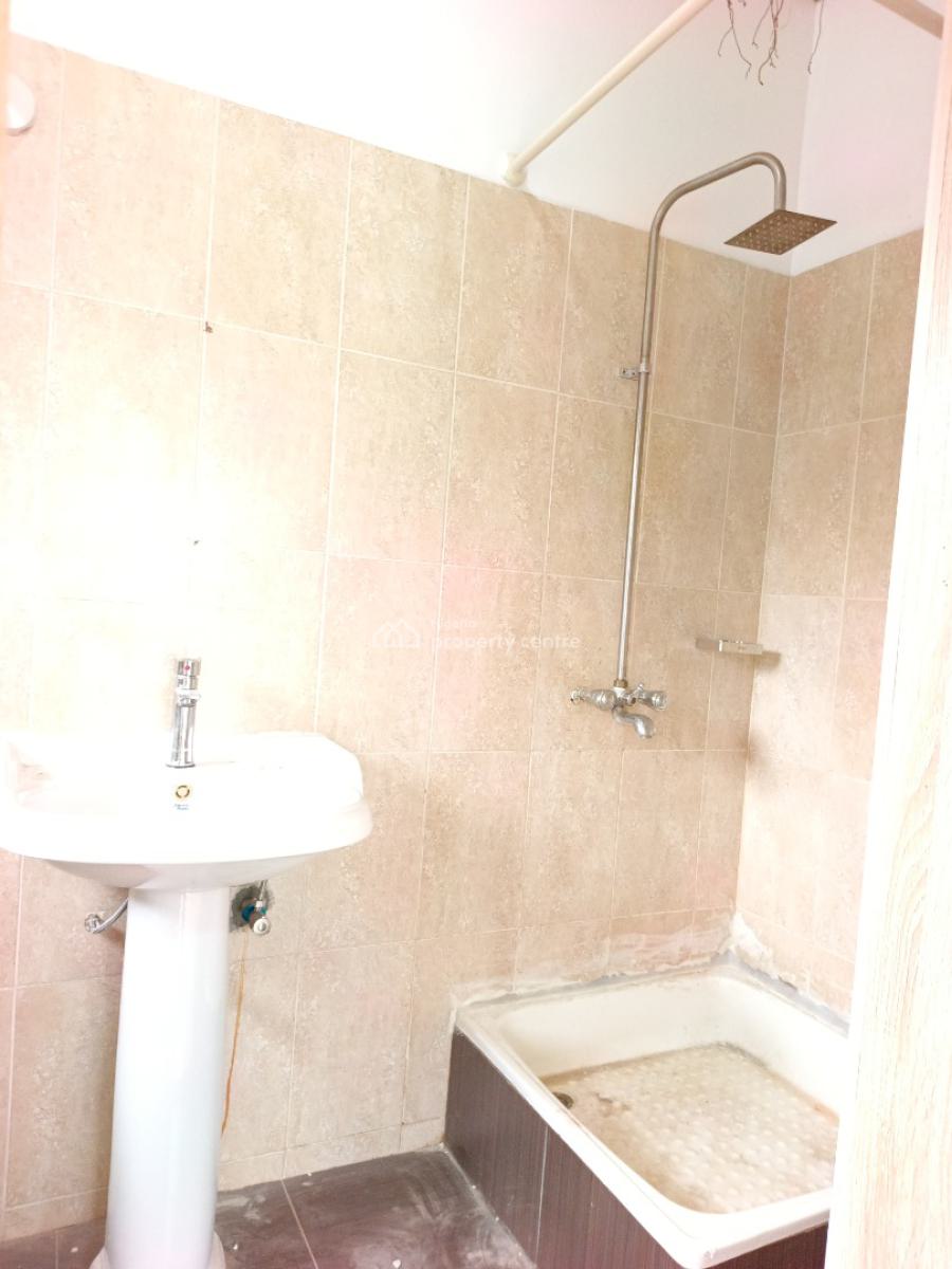 Smart Spacious 3 Bedrooms Apartment Upstairs in Very Good Estate., in Good Estate at Ikota Lekki Lagos., Ikota, Lekki, Lagos, Flat / Apartment for Rent