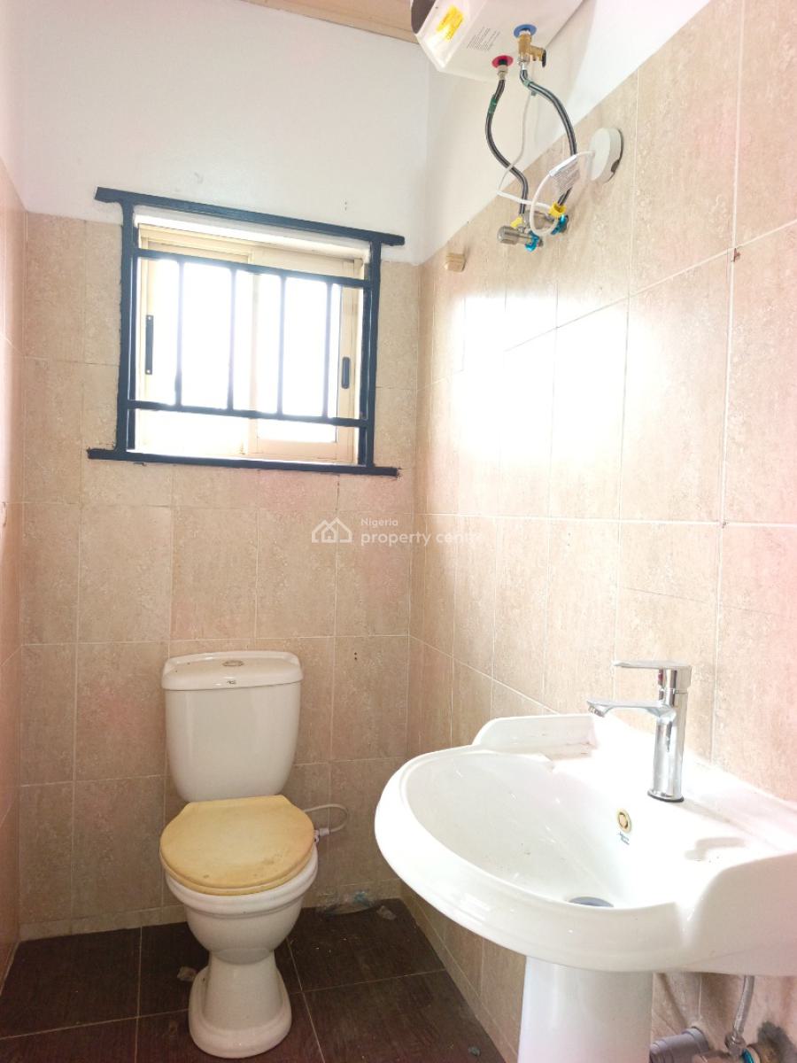 Smart Spacious 3 Bedrooms Apartment Upstairs in Very Good Estate., in Good Estate at Ikota Lekki Lagos., Ikota, Lekki, Lagos, Flat / Apartment for Rent