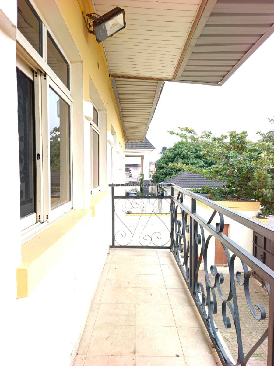 Smart Spacious 3 Bedrooms Apartment Upstairs in Very Good Estate., in Good Estate at Ikota Lekki Lagos., Ikota, Lekki, Lagos, Flat / Apartment for Rent