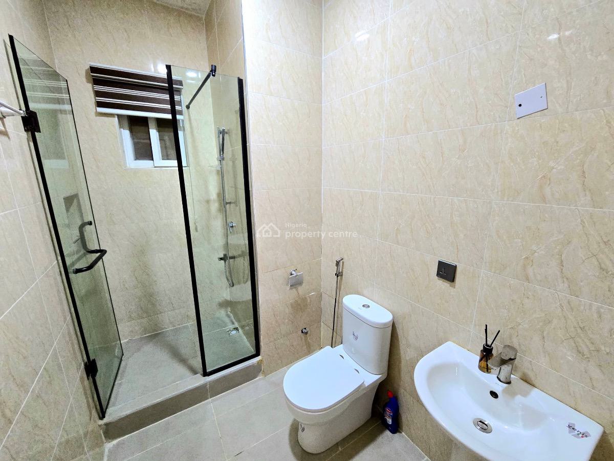 Luxury 2 Bedroom Apartment with Swimming Pool, Gym and Football Pitch, Ogombo Ajah, Lagos State, Ajah, Lagos, Flat / Apartment Short Let