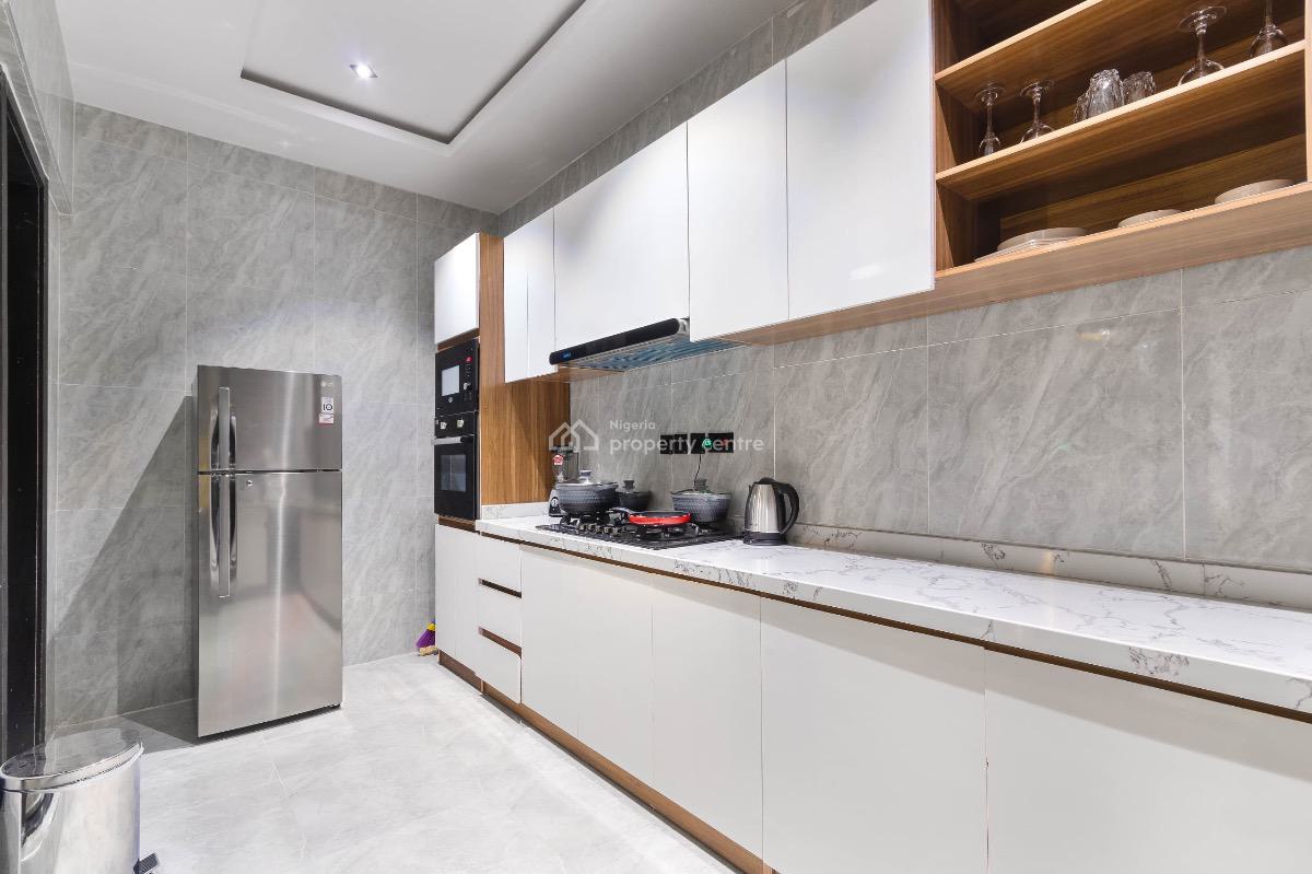 Luxury 2 Apartment with Swimming Pool, Gym and Air Hockey, Jasmine Court Phase 1, Ilasan New Road, Ikate Elegushi, Lekki, Lagos, Flat / Apartment Short Let