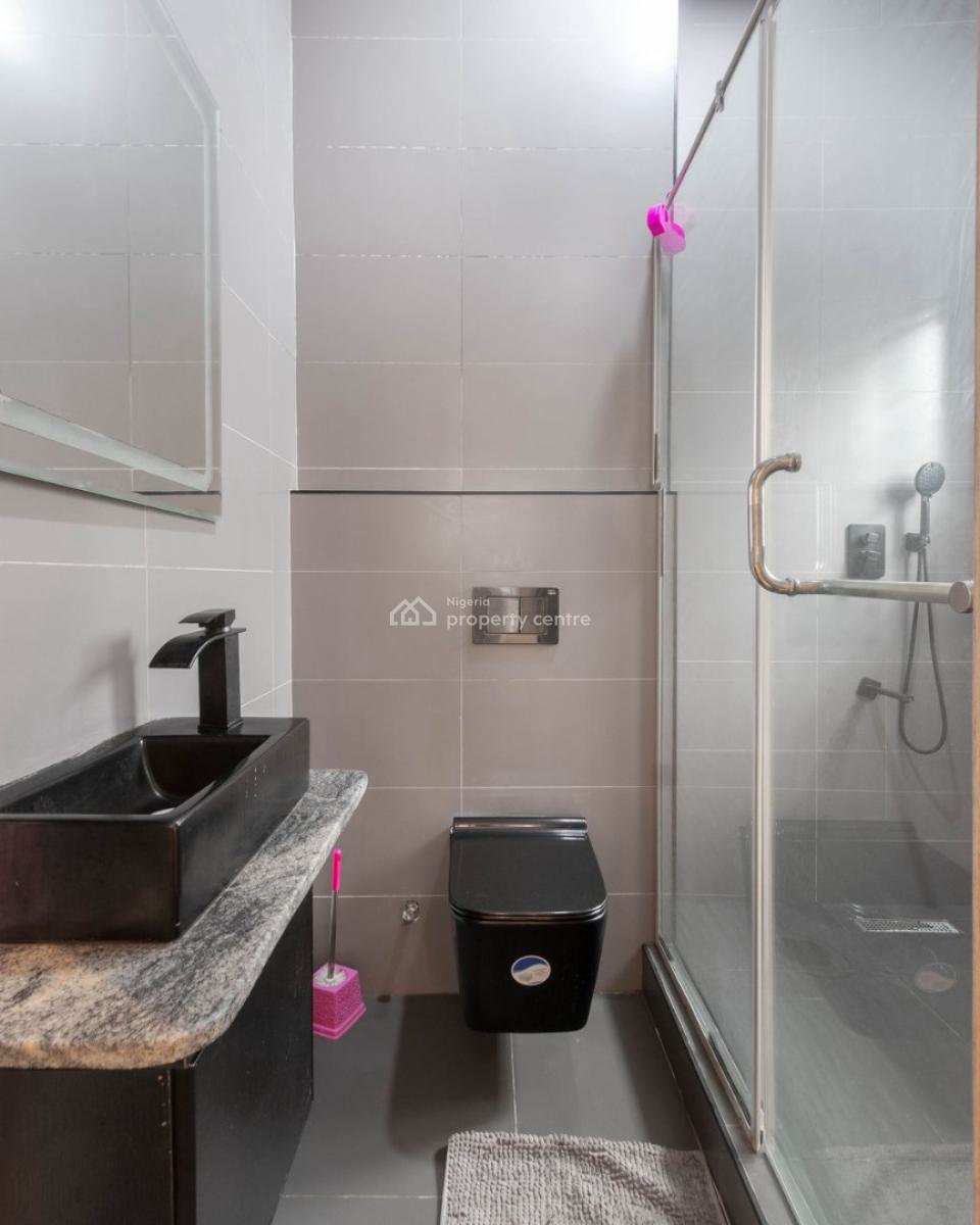 Luxury 1bedroom with Rooftop Pool, Gym & Ps5, Lekki Phase 1, Lekki, Lagos, Mini Flat (room and Parlour) Short Let