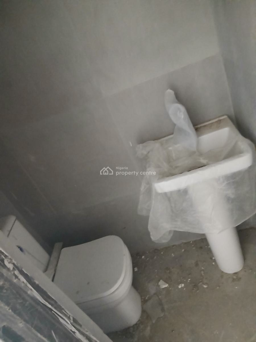 a Newly Built Spacious 3 Bedroom Flat Ensuite, Arowojobe Estate Maryland, Mende, Maryland, Lagos, Flat / Apartment for Rent