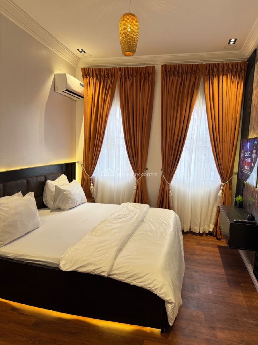 Luxyry 3bwdroom Apartment, Admiralty, Lekki Phase 1, Lekki, Lagos, Flat / Apartment Short Let