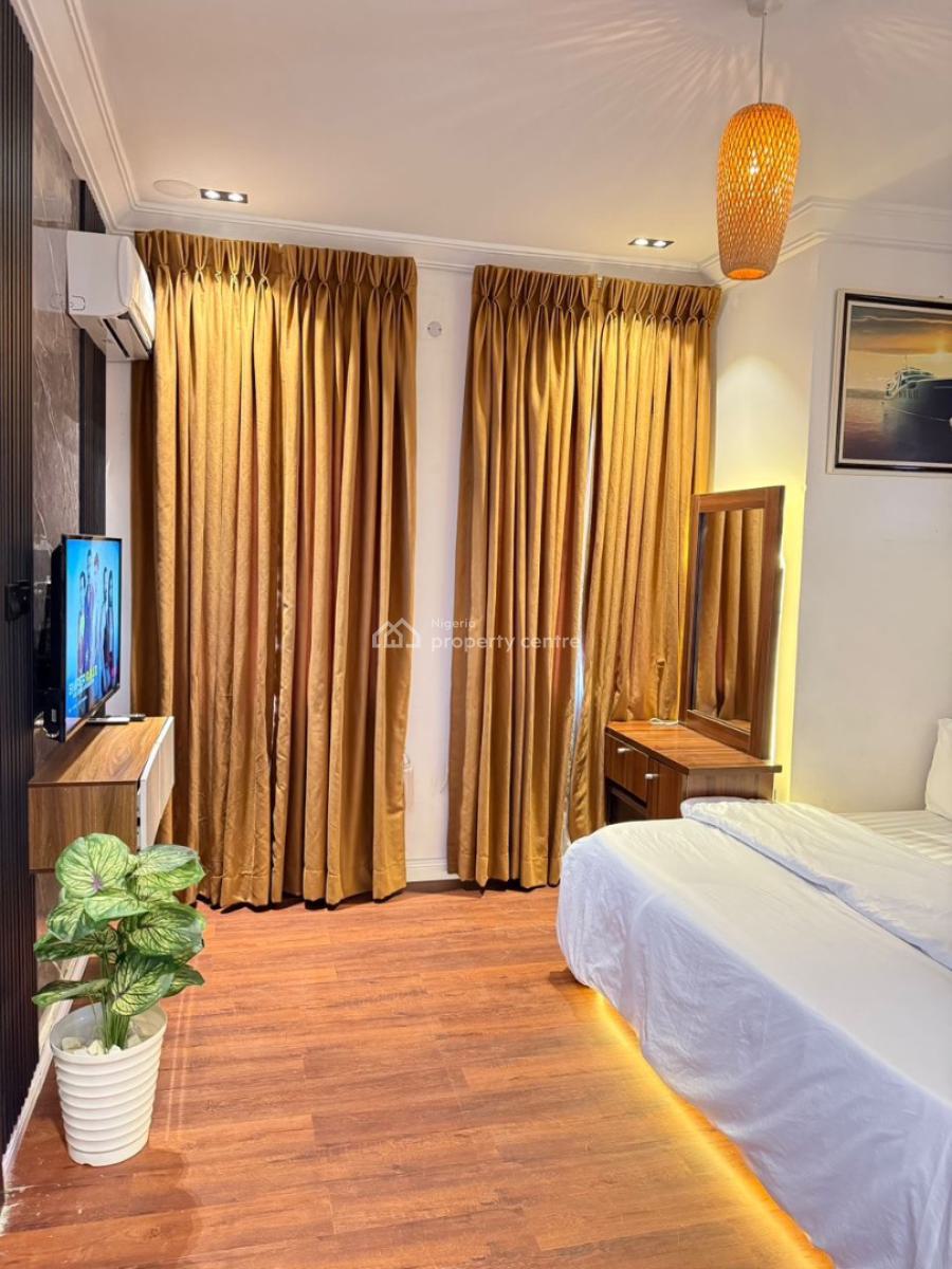 Luxyry 3bwdroom Apartment, Admiralty, Lekki Phase 1, Lekki, Lagos, Flat / Apartment Short Let