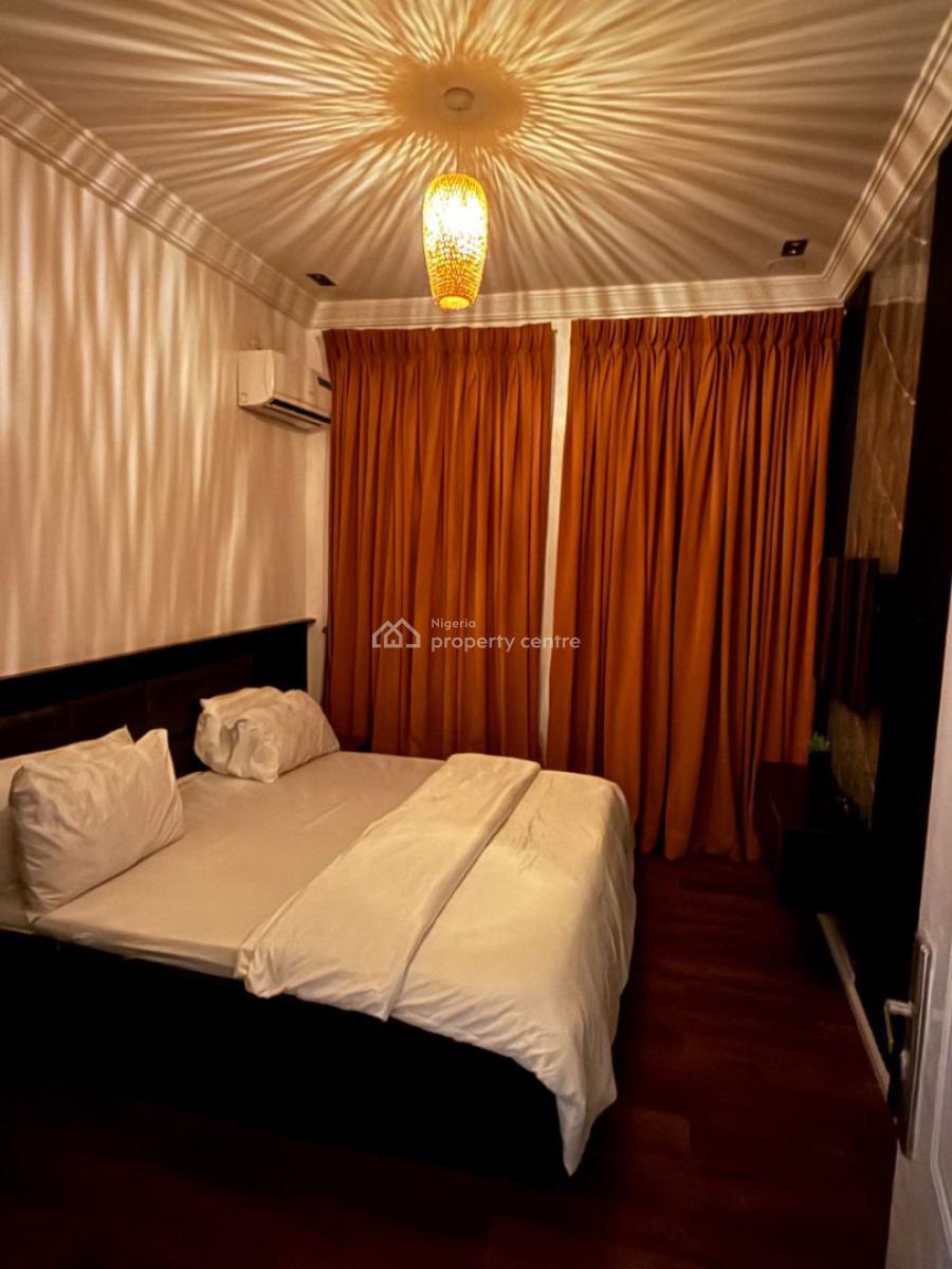 Luxyry 3bwdroom Apartment, Admiralty, Lekki Phase 1, Lekki, Lagos, Flat / Apartment Short Let