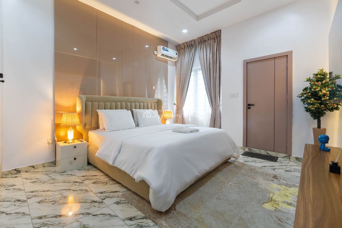 Luxurious 4 Bedroom Duplex with Swimming Pool,gym,ps5,snooker Board, &, Ivy Luxuria 2 Estate, Meadow Hall Way, Ikate Elegushi, Lekki, Lagos, House Short Let