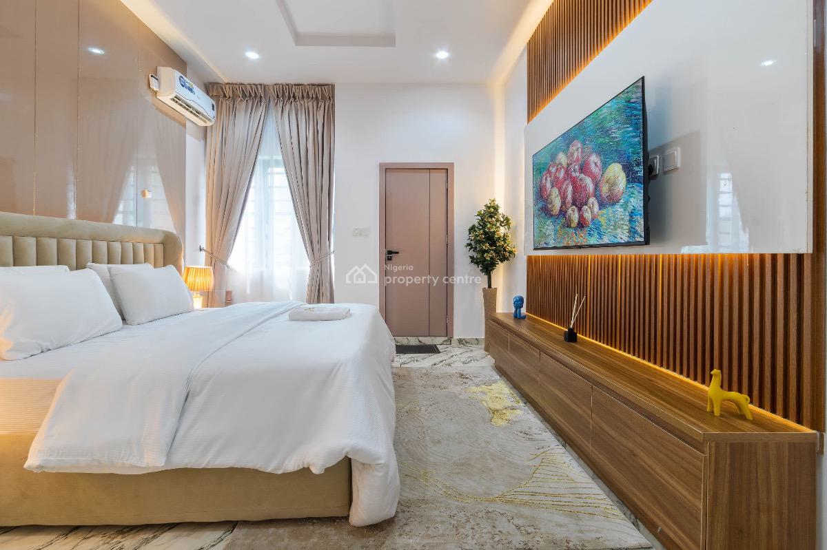 Luxurious 4 Bedroom Duplex with Swimming Pool,gym,ps5,snooker Board, &, Ivy Luxuria 2 Estate, Meadow Hall Way, Ikate Elegushi, Lekki, Lagos, House Short Let