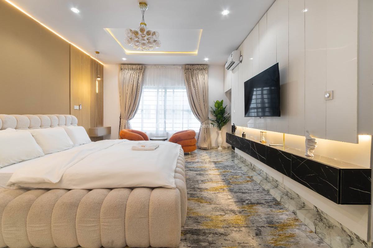 Luxurious 4 Bedroom Duplex with Swimming Pool,gym,ps5,snooker Board, &, Ivy Luxuria 2 Estate, Meadow Hall Way, Ikate Elegushi, Lekki, Lagos, House Short Let