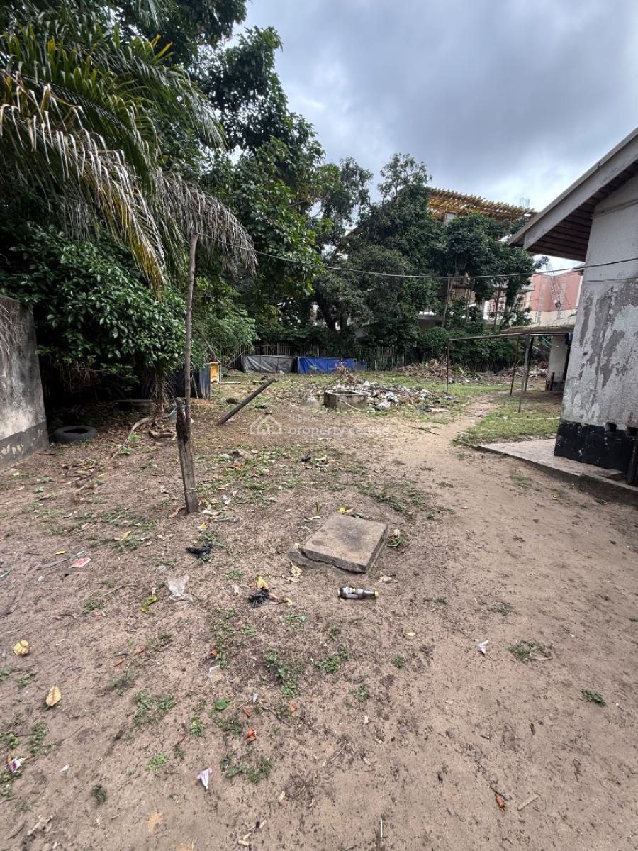Land for Lease Measuring 3,160 Sqm with an Old Structure, Old Ikoyi, Ikoyi, Lagos, Restaurant / Bar for Rent