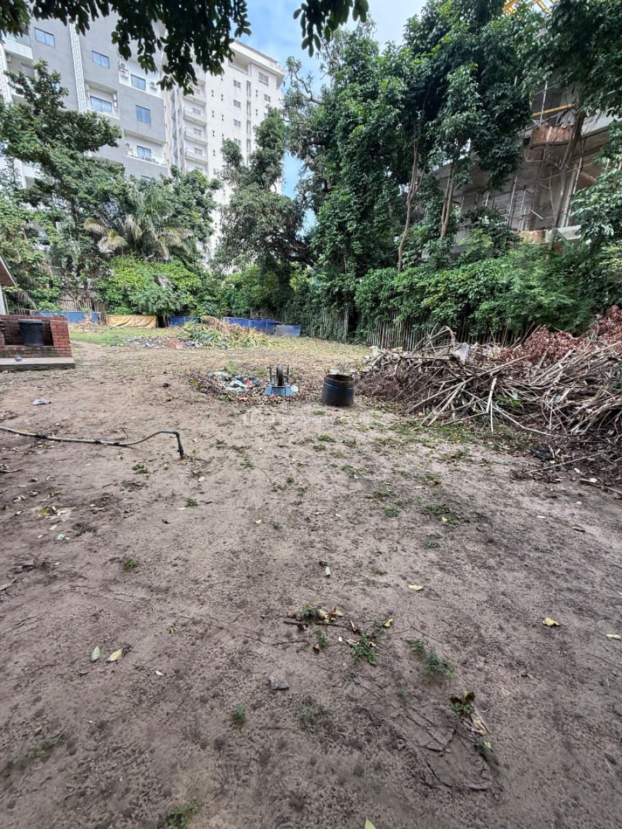 Land for Lease Measuring 3,160 Sqm with an Old Structure, Old Ikoyi, Ikoyi, Lagos, Restaurant / Bar for Rent