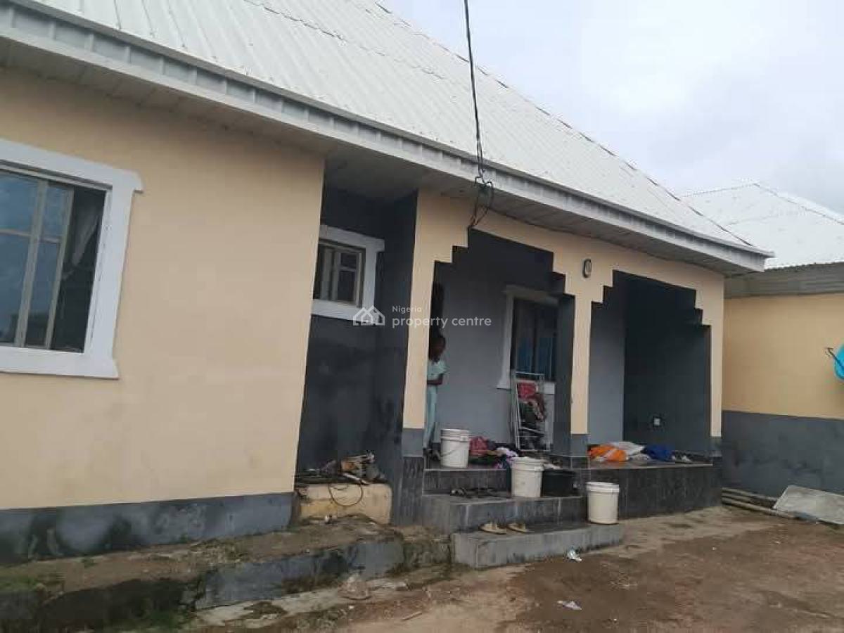 4 Bedroom Detached Bungalow with Bq, Ibadan, Oyo, Detached Bungalow for Sale
