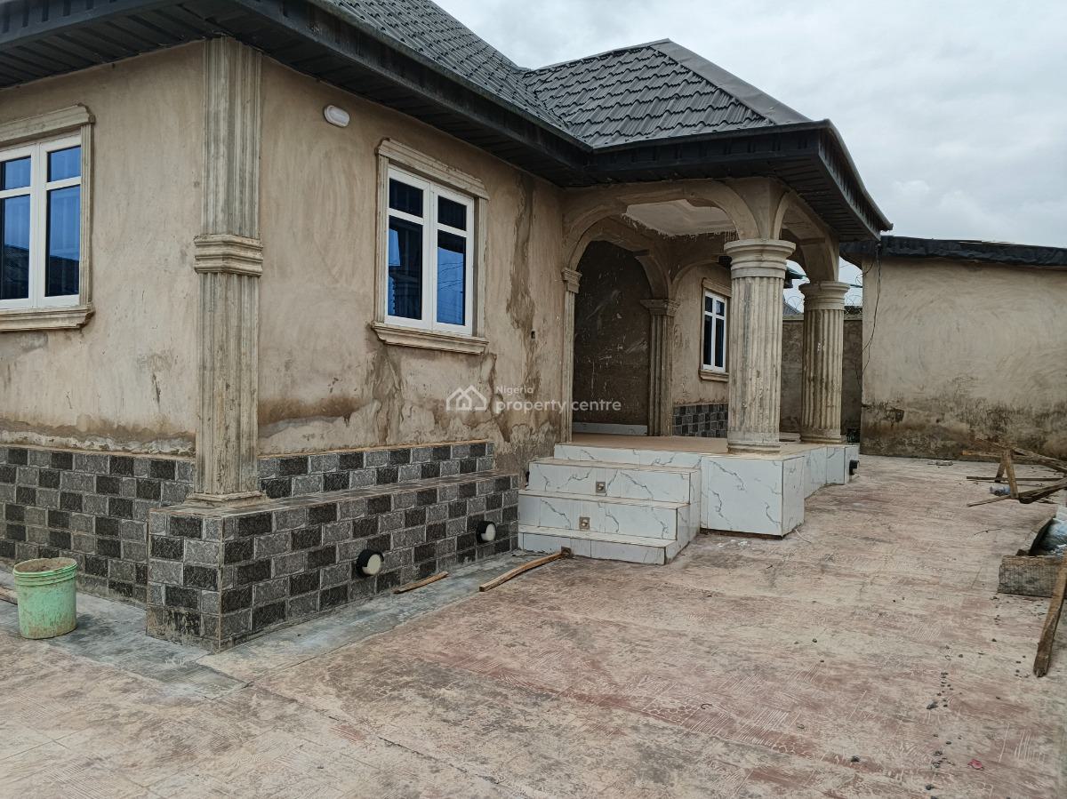 Newly Built Spacious Room and Parlour Self Contain All Tiles Floor Big, Itele Close to Ayobo Lagos, Ado-odo/ota, Ogun, Mini Flat (room and Parlour) for Rent