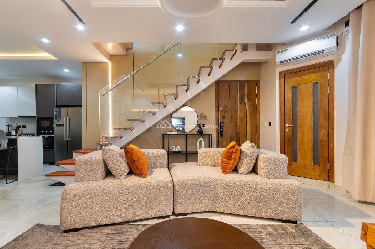Lovely 🥰 2 Bedroom Apartment with Ps5, Swimming Pool  and Other a, Lekki Phase 1, Lekki, Lagos, Flat / Apartment Short Let