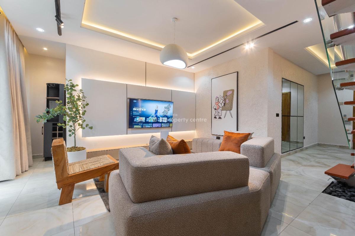 Lovely 🥰 2 Bedroom Apartment with Ps5, Swimming Pool  and Other a, Lekki Phase 1, Lekki, Lagos, Flat / Apartment Short Let