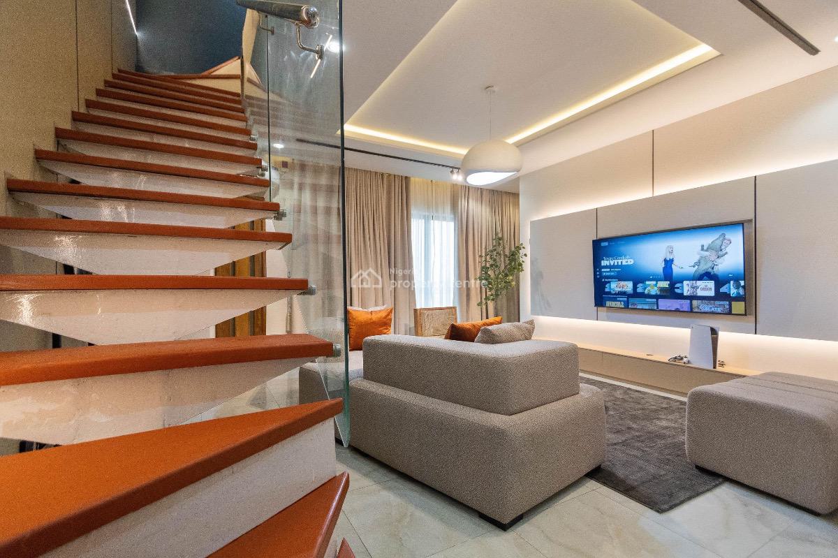 Lovely 🥰 2 Bedroom Apartment with Ps5, Swimming Pool  and Other a, Lekki Phase 1, Lekki, Lagos, Flat / Apartment Short Let