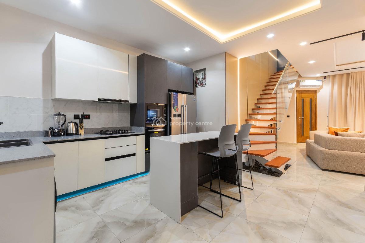 Lovely 🥰 2 Bedroom Apartment with Ps5, Swimming Pool  and Other a, Lekki Phase 1, Lekki, Lagos, Flat / Apartment Short Let