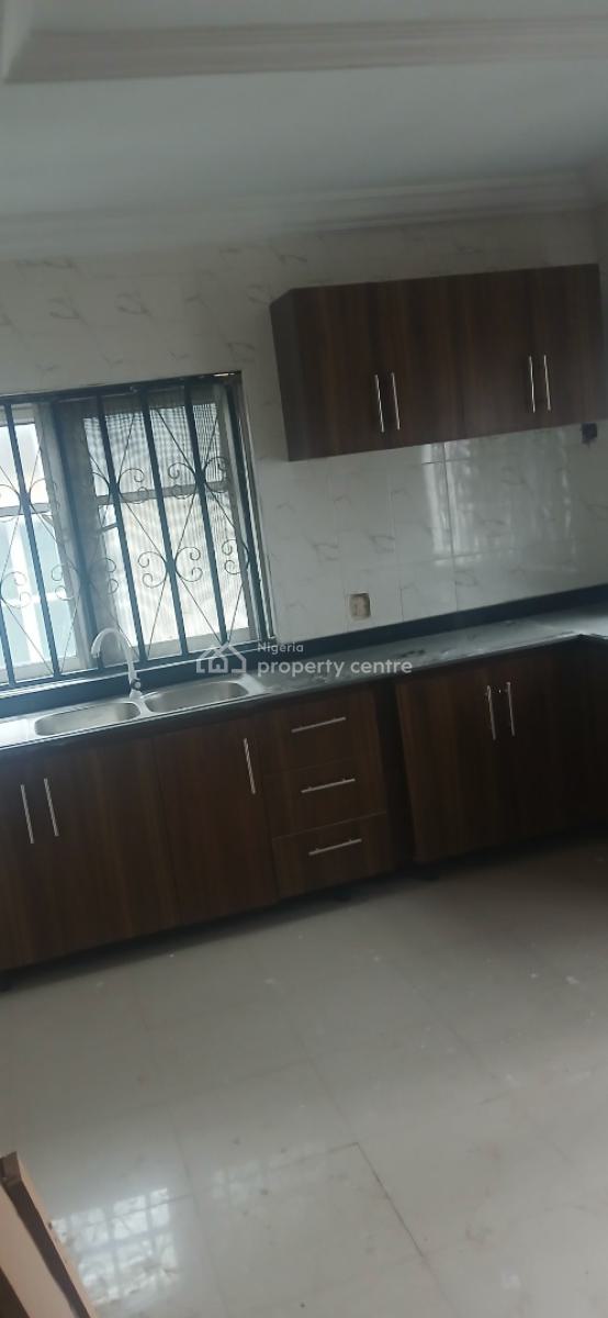 Newly Renovated 3bedroom Flat, Gateway Zone Magodo Phase 1 Gra Lagos, Gra Phase 1, Magodo, Lagos, Flat / Apartment for Rent