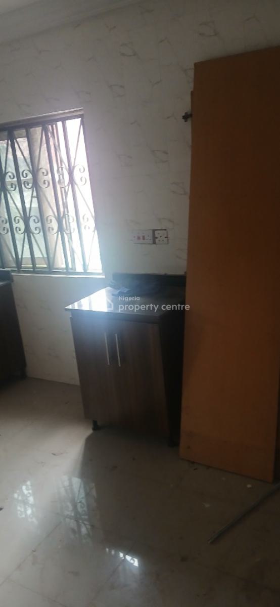 Newly Renovated 3bedroom Flat, Gateway Zone Magodo Phase 1 Gra Lagos, Gra Phase 1, Magodo, Lagos, Flat / Apartment for Rent