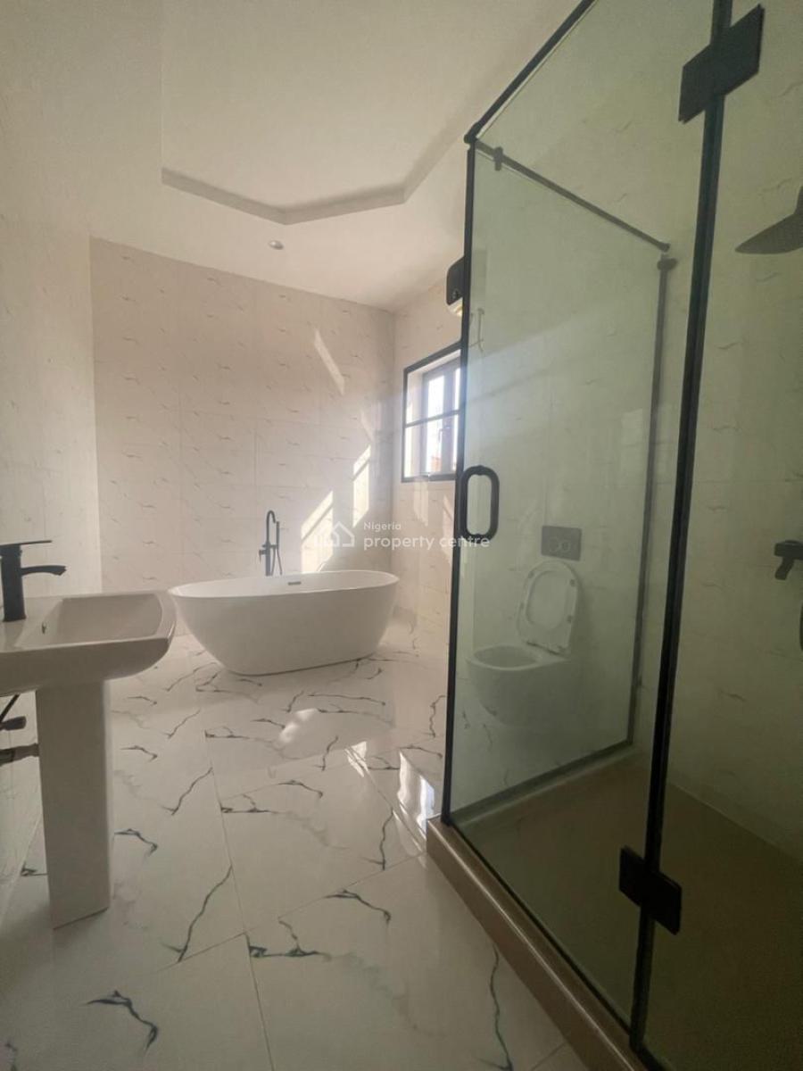 Spacious 5 Bedroom Detached House, Lekki, Lagos, Office Space for Rent