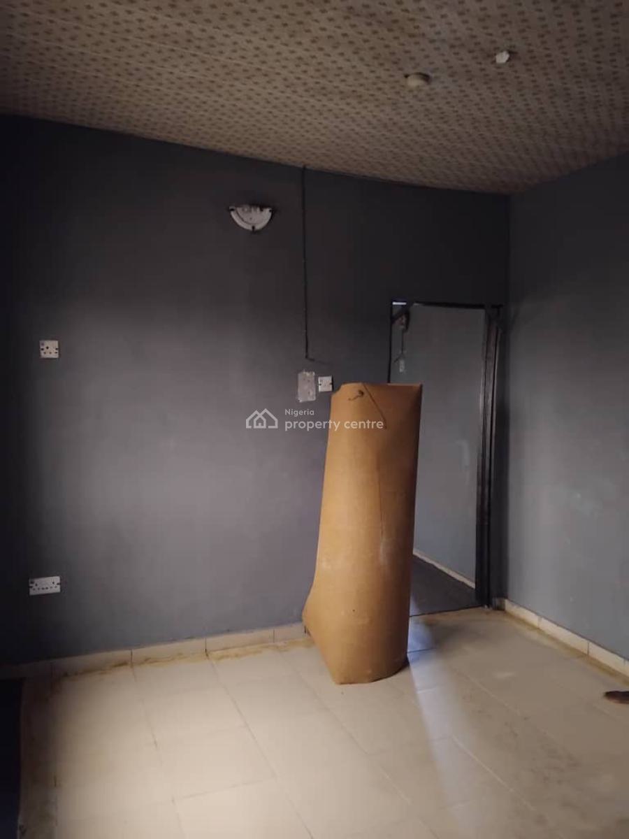 Clean and Spacious Miniflat( Upstairs) Facing Road, Badore, Ajah, Lagos, Mini Flat (room and Parlour) for Rent