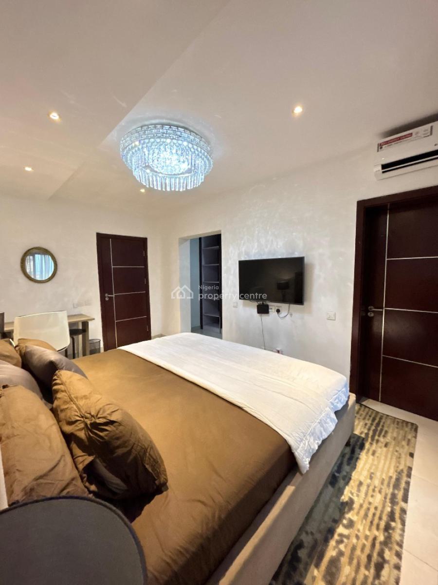 Luxury Two Bedroom with Ps5, Qmb Road, Lekki Phase 1, Right Hand, Lekki, Lagos, Flat / Apartment Short Let
