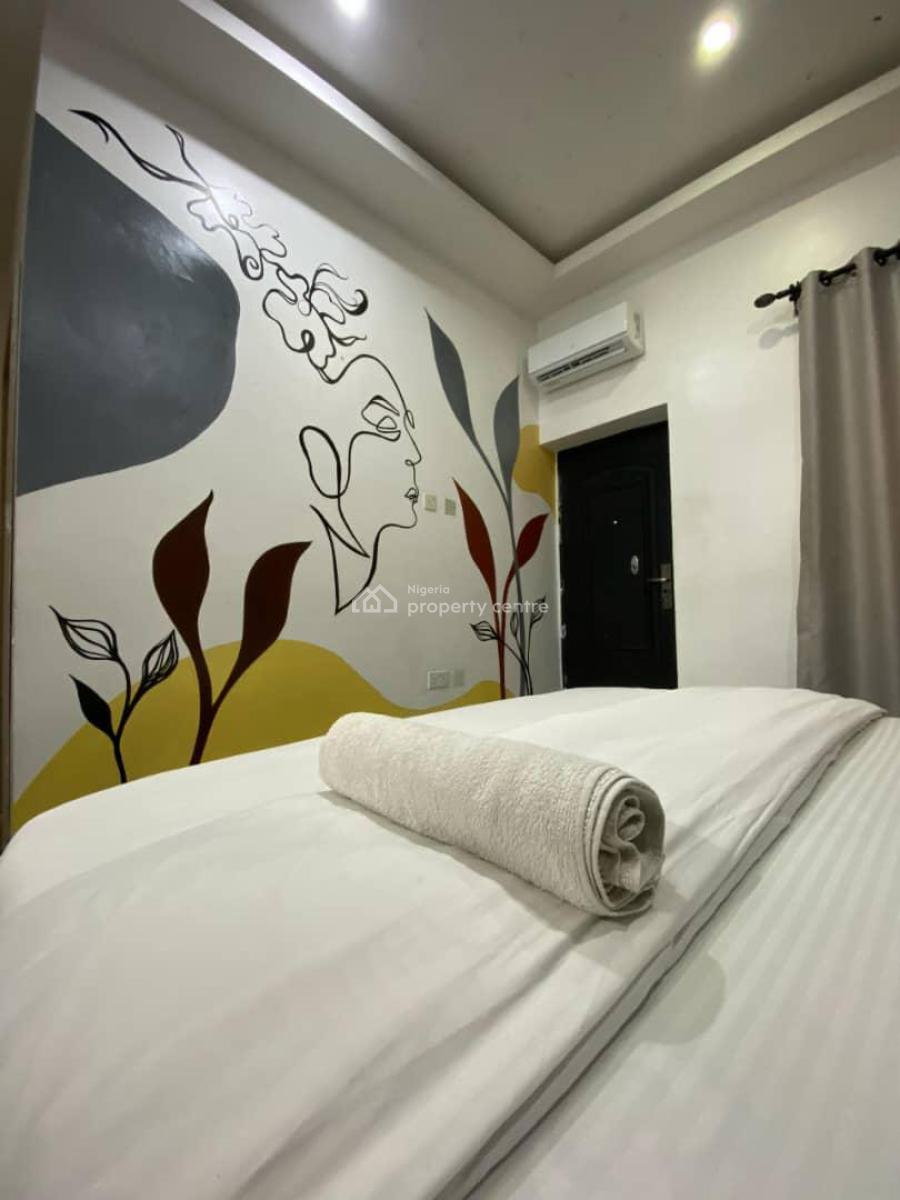 Luxe Mini Flat with Snooker Board, Lekki Phase 1, Lekki, Lagos, Mini Flat (room and Parlour) Short Let