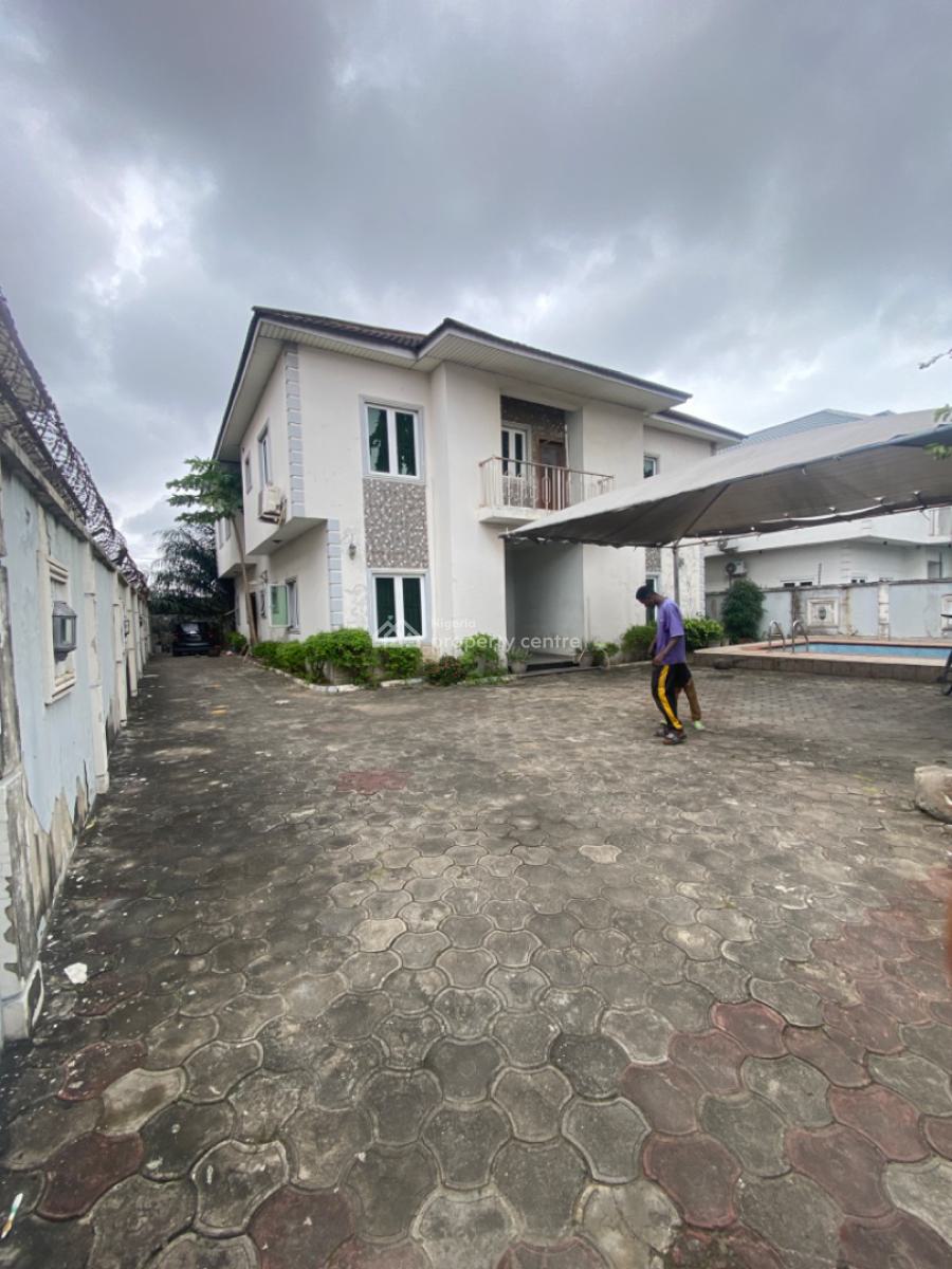 5bedroom Duplex with Bq, Swimming Pool Etc, Off Admiralty Way Lekki Phase 1, Lekki Phase 1, Lekki, Lagos, Semi-detached Duplex for Rent